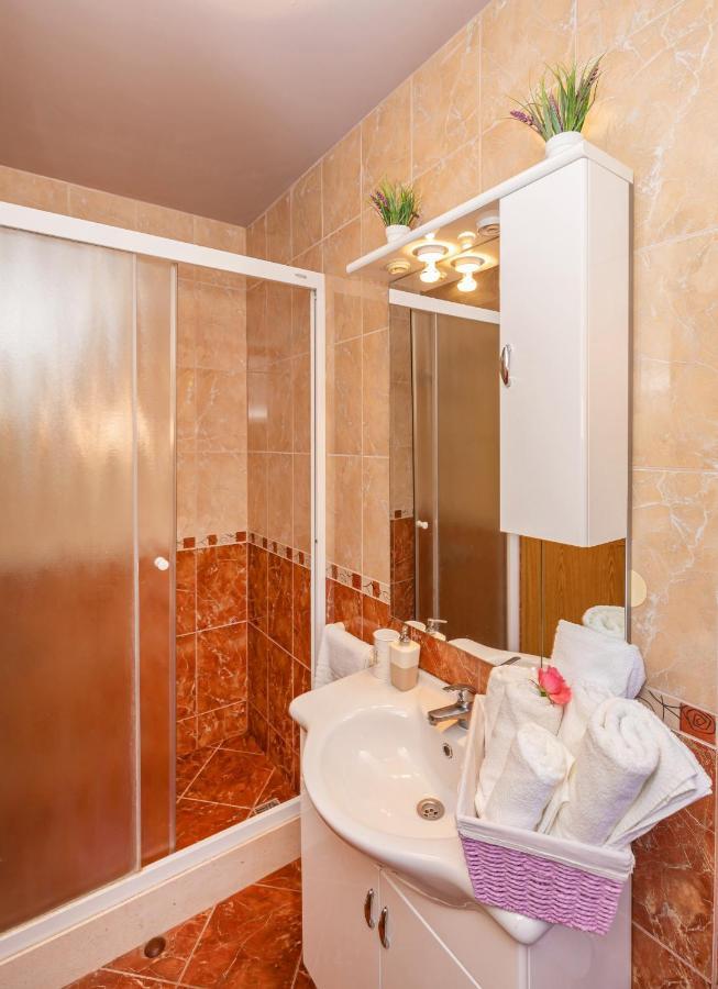 Apartments Bralovic Orasac Exterior photo
